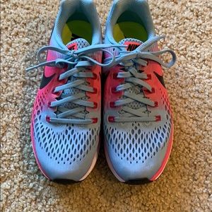 Nike running shoes size 7